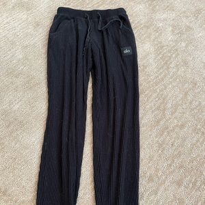 Alo Muse Sweatpants